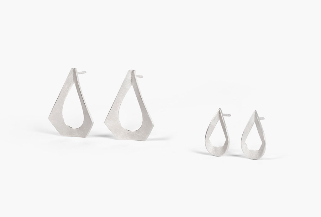 Earrings <em>Harmony in Opposites - The Drop and the Angular Corners</em>. Available in 750 yellow gold, 750 white gold, silver gold plated, silver.