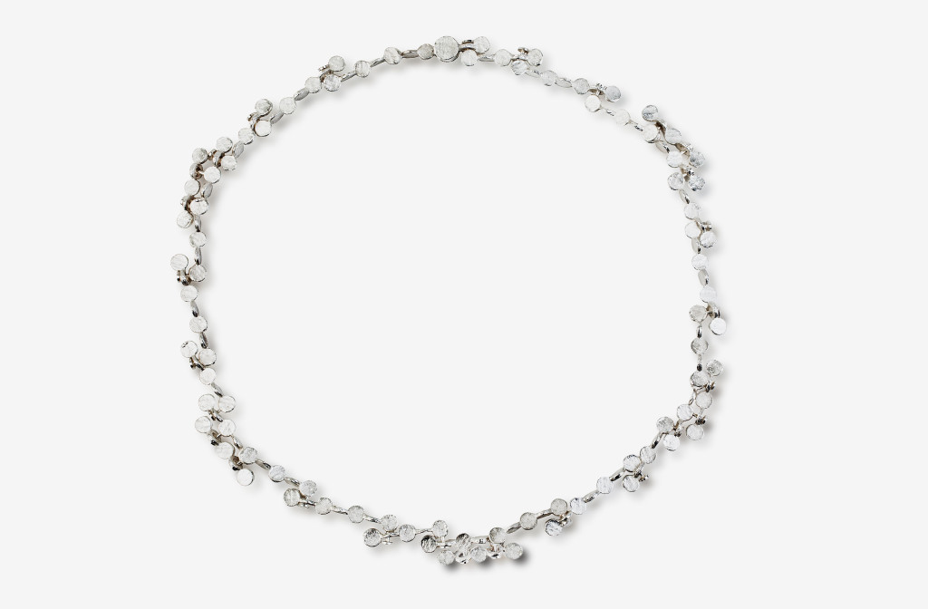 Necklace <em>Scir</em>, 2013. Silver. Photo: Michael Zalewski