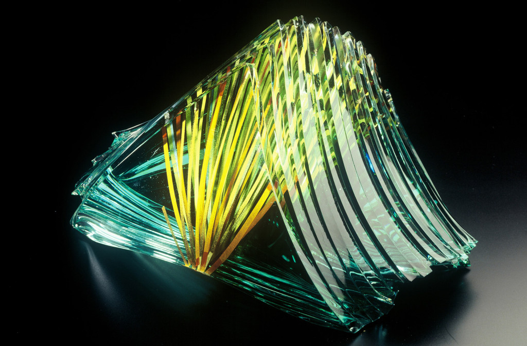 <em>Triangle</em>, 1999. Glass. 20 × 26 × 30 cm.