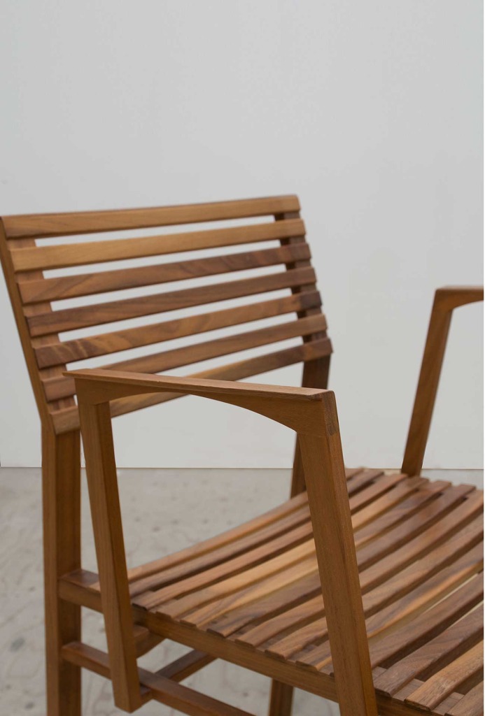 Chair <em>Hinta</em>. Walnut and corian. Detail.