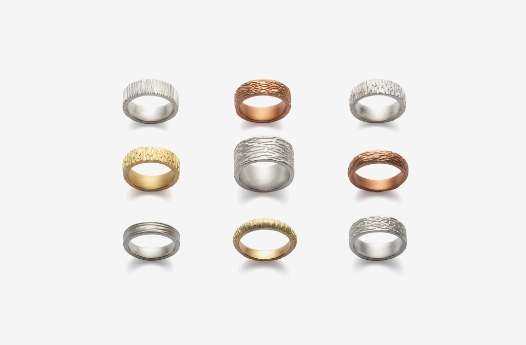 Rings <em>Strukturringe</em>. Ranges from silver to 750 gold. Prices from 160 €.