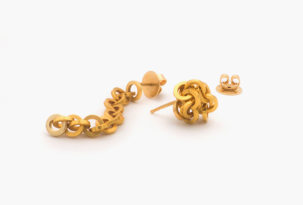 Earrings <em>attraente</em>, fine gold plated.