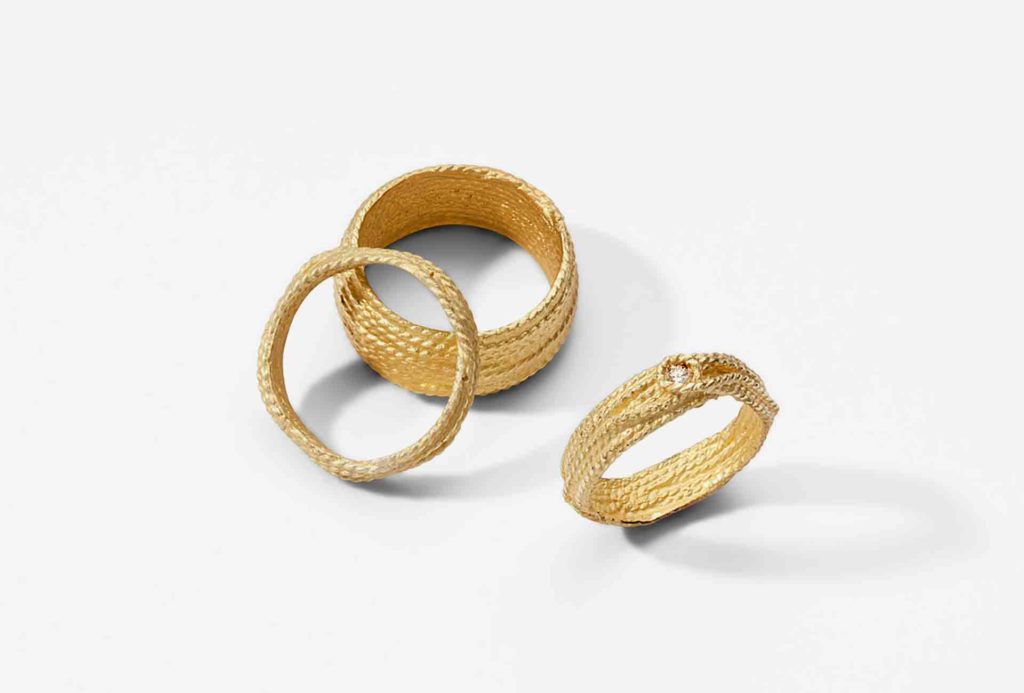 <em>Fibre</em> rings. 750 gold, diamond. 980 €.