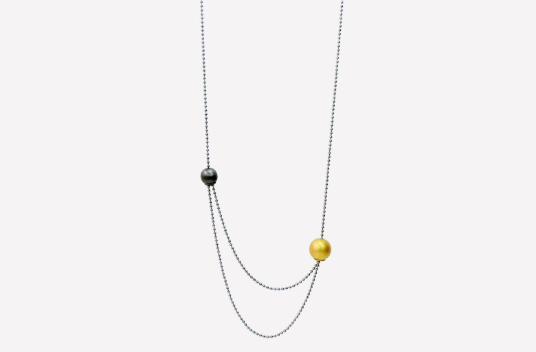 Necklace by Ulrike Poelk