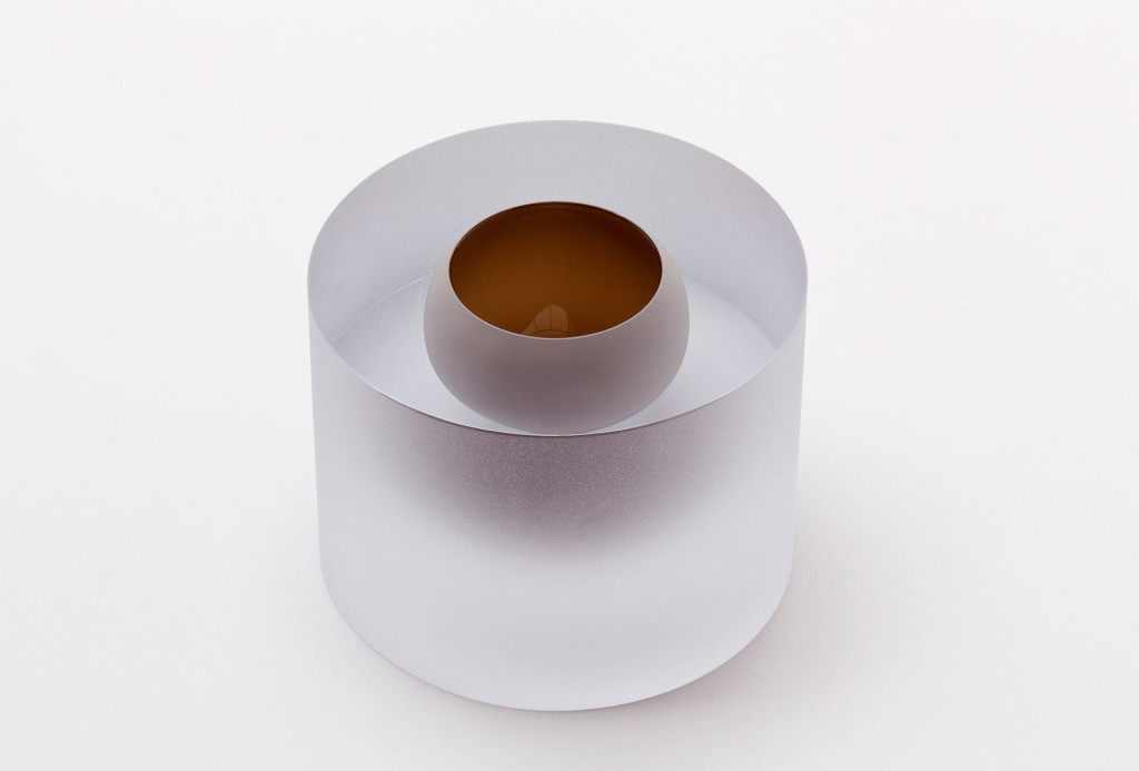 Cylinder with floating cyangrey bowl, 2014. Glass, H 15 x Ø 20 cm. Photo Stuart McIntre