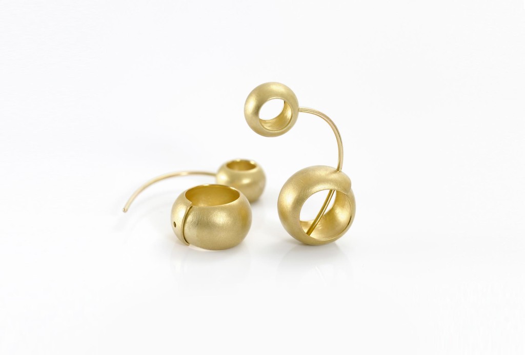 Earrings <em>Lupo</em>. Gold 750.