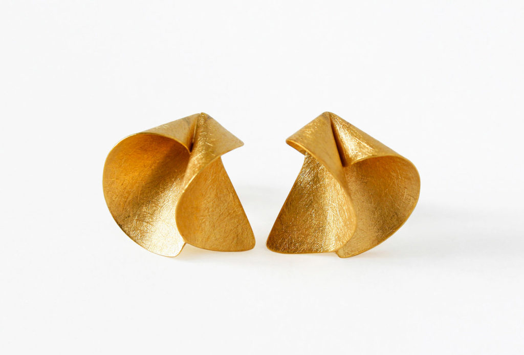 Earrings. Gold 750