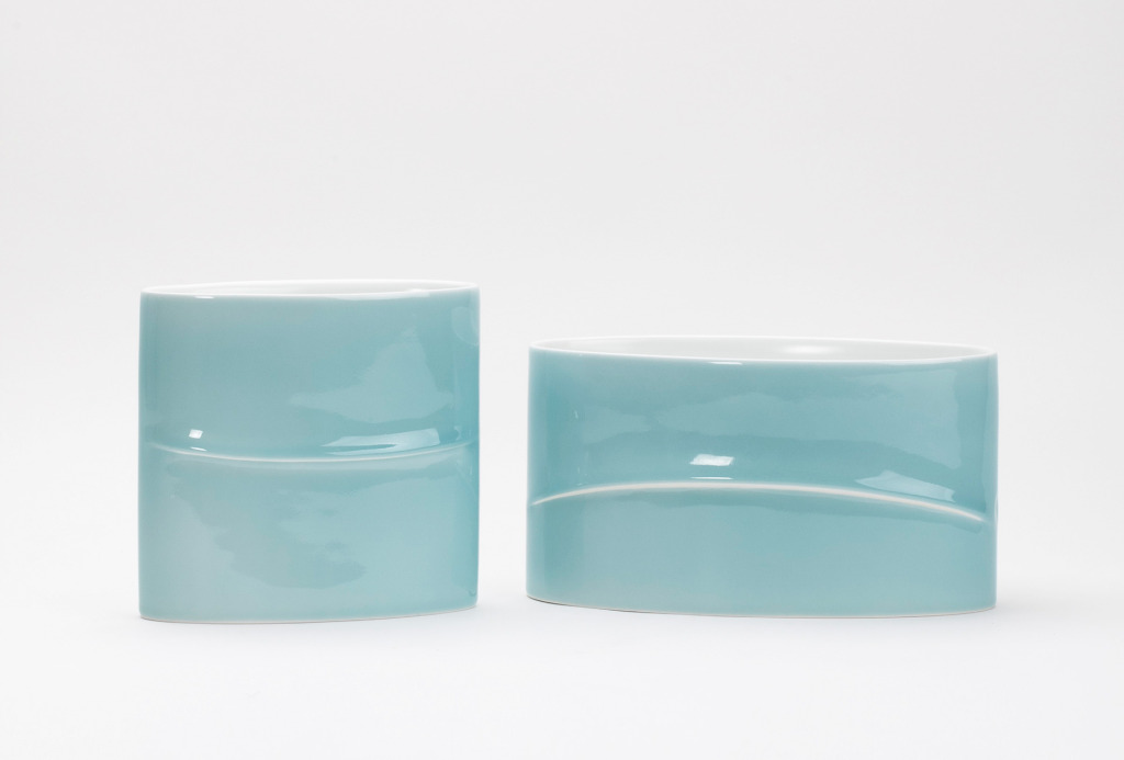 Vessels <em>Line for Ellipse</em>, 2013. White porcelain, slip casting, transparent glaze, 26.5 × 13 × 14 cm and 19 × 8 × 18 cm