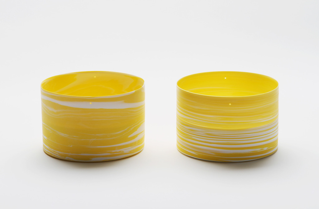 Bowl <em>Shadowed Color Yellow Cylinder</em>. White porcelain, 14.5 × 9.3 cm.