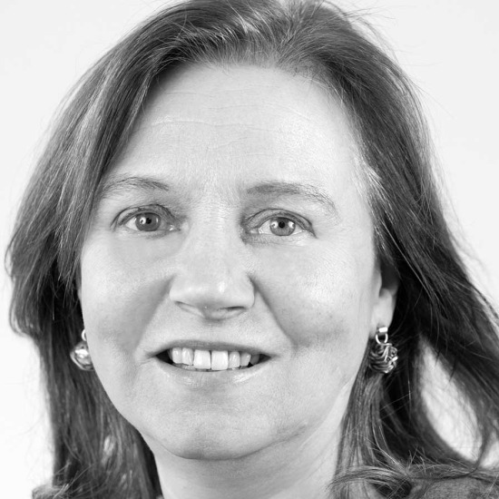 Monika-Vesely-Portraitbild