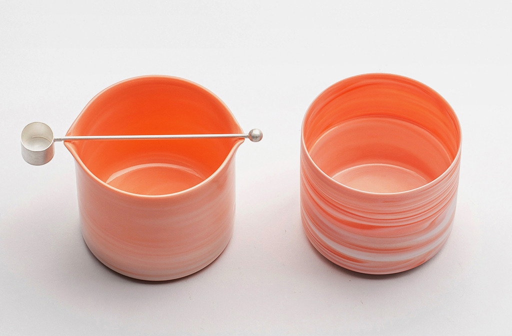 <em>Shadowed Color Cup</em>. White porcelain, 7.2 × 6.3 cm.