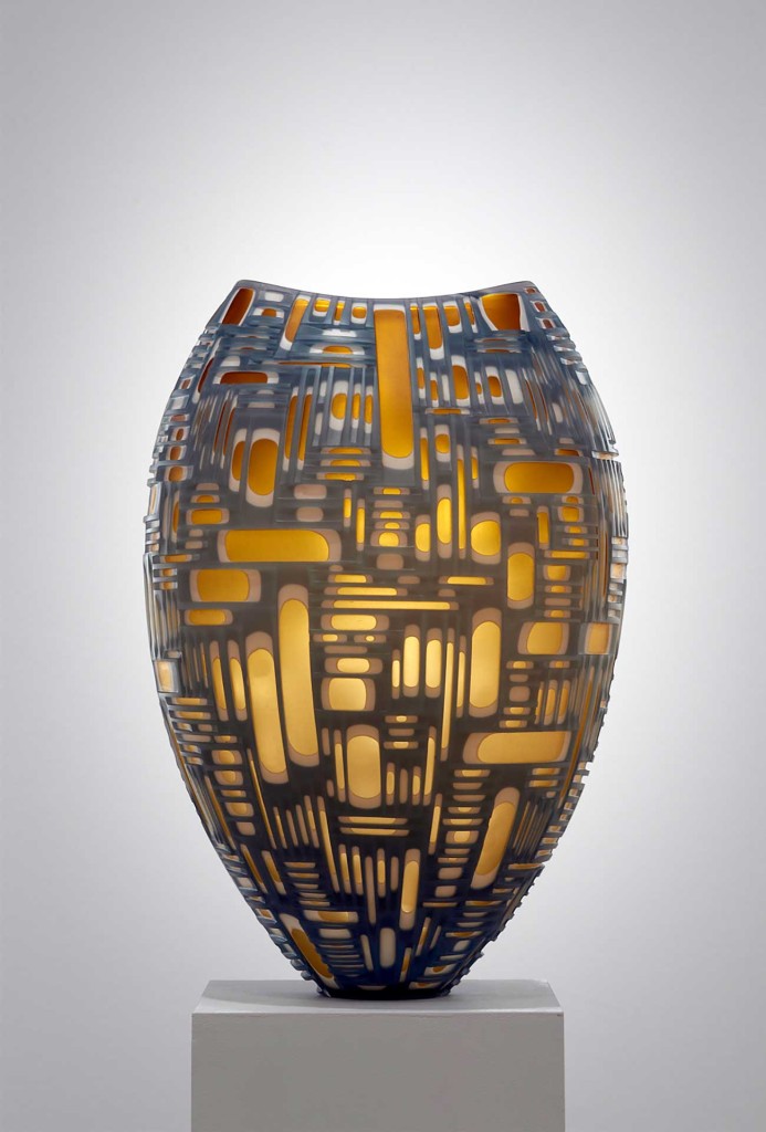 Baldwin & Guggisberg, Vessel <em>Verona</em>, 2012. Glass, 44 × 29 × 27.5 cm.