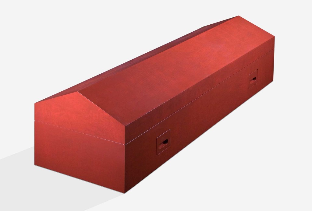 Lene Jünger, coffin. Birch veneer, 195 × 58 × 47,5 cm, 2700 Euro. Photo Eva Jünger.