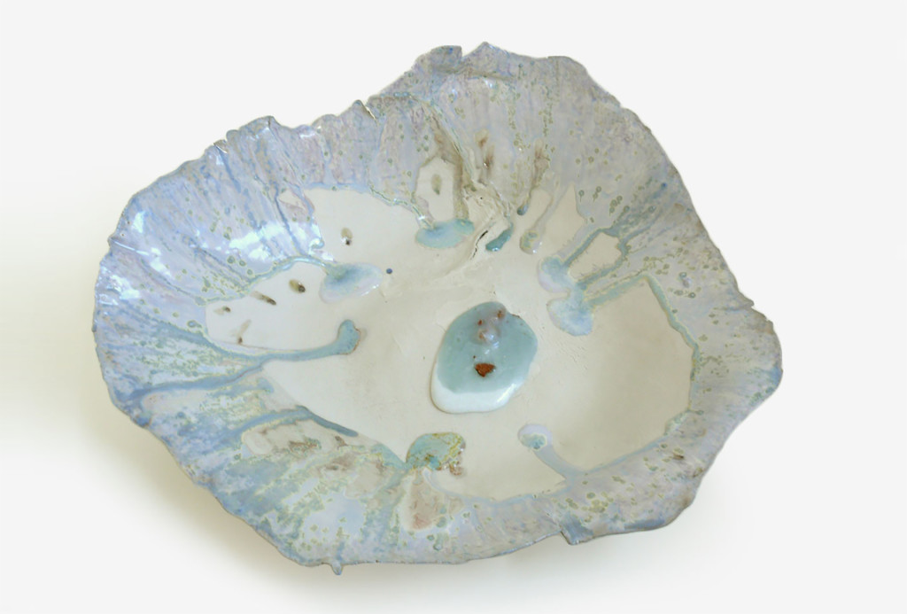 <em>Wäschestück</em> (piece of laundry) object, 2008. Porcelain, ⦰ 40 cm