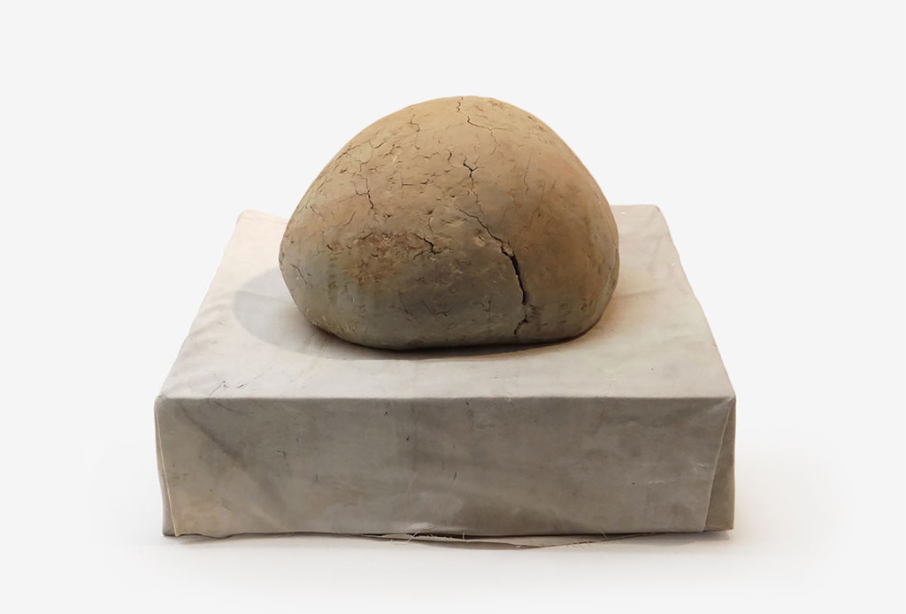 <em>Dickes Ei</em> (fat egg) object, 2011. Clay, ⦰ 30 cm.