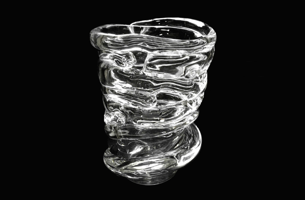Object <em>Jomon Coppa</em>, 2008. Glass, 44 x 35 cm, 23,3 kg