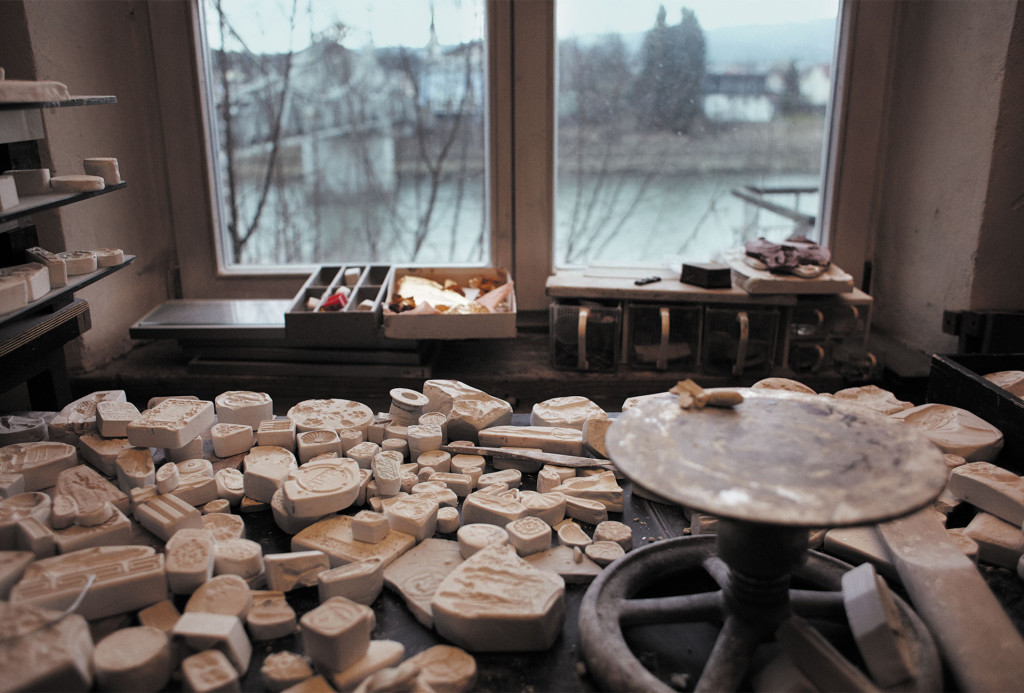 Plaster molds in Kati Jünger’s workshop in Laufen