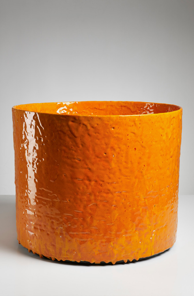 Vase <em>MLE</em>, 2006. Ceramic, 39x51 cm