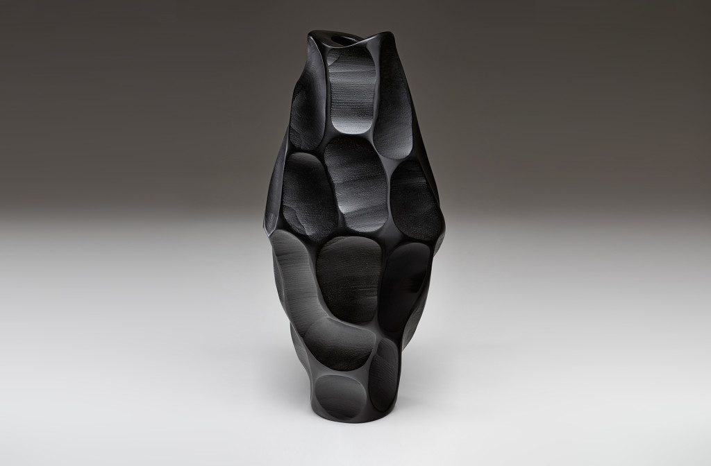 Vessel, 2013. Glass, 18 x 21 cm.