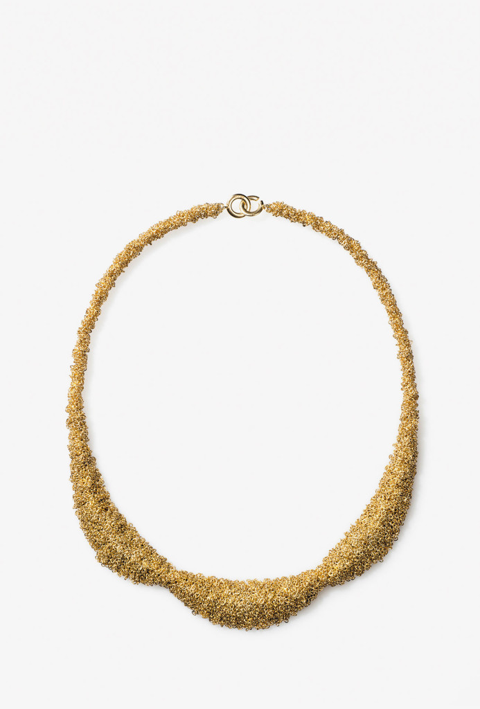 <em>Blume</em> necklace from the <em>meter-weise</em> series. Gold-plated silver 