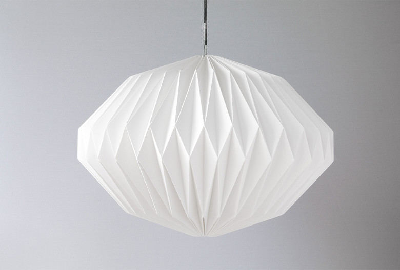 Jutta Müntefering Heaven knows origami lamp shade
