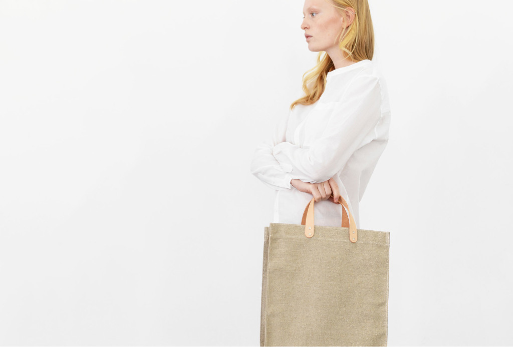 Tote bag. Linen, leather, 35 x 10 x 41 cm (without straps)