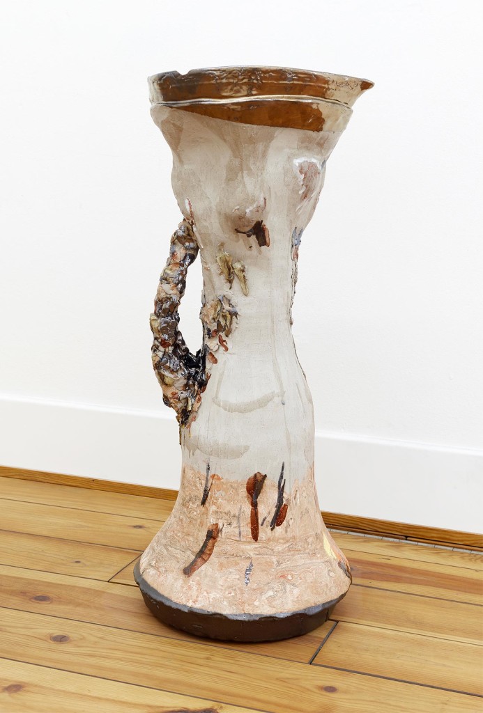 COFA Contemporary: Viola Relle, without title, 2014. Clay, glaze, H 78 cm. Exhibitor Markus Lüttgen, Cologne