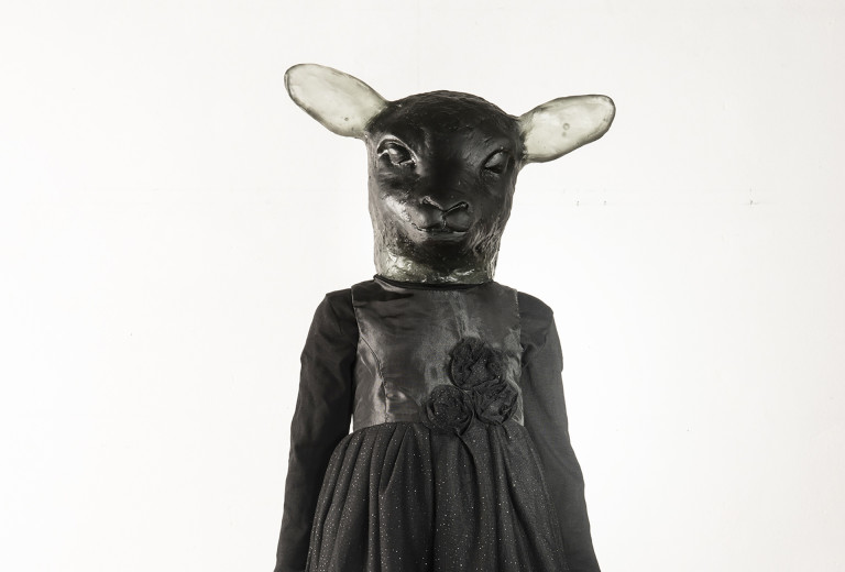 Arbeit <em>Strange Little Girl</em> von Silvia Levenson