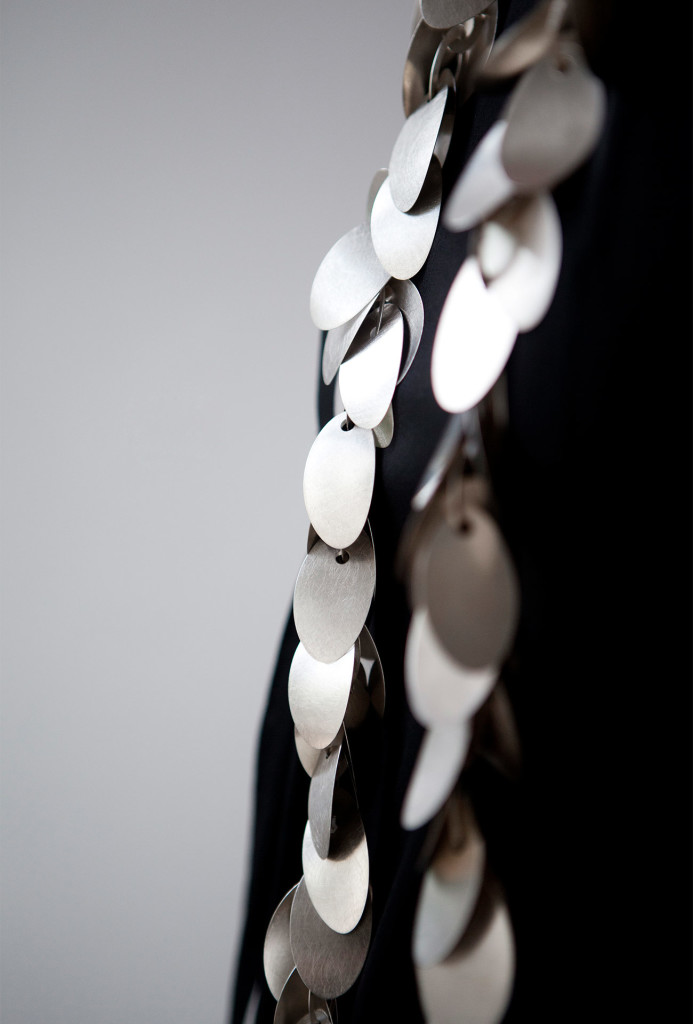 <em>Blätterkette Silberpappel</em> necklace. 925 necklace, divisible. Photo Miriam Künzli.