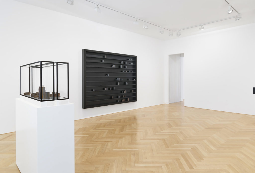 Edmund de Waal bei Galerie Max Hetzler Berlin