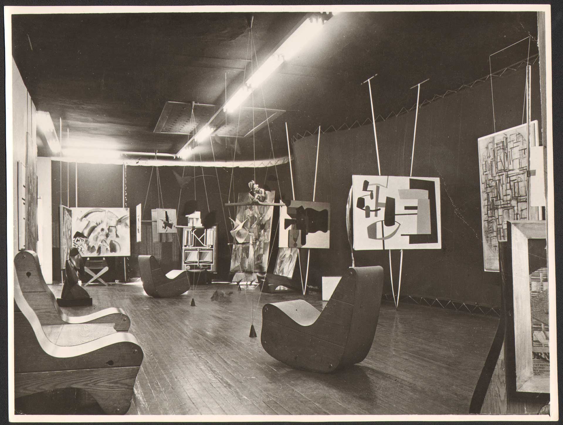 Friedrich Kieslers Ausstellungsgestaltung für Peggy Guggenheim