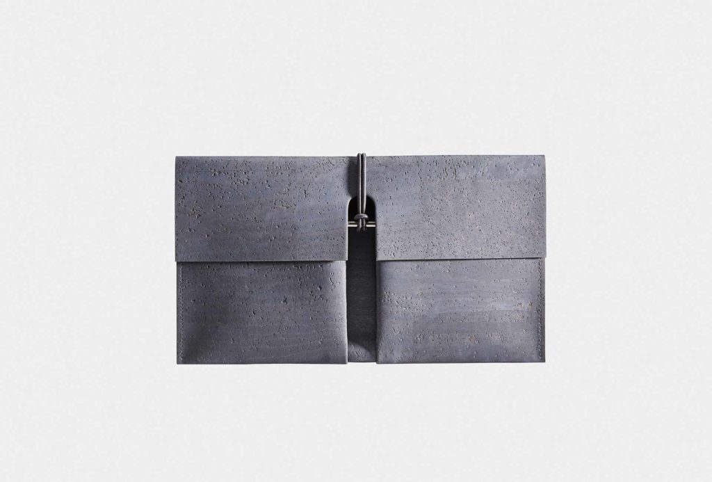 <em>Reto</em> clutch, graphite grey. Portuguese cork on fabric support, black cotton inside.