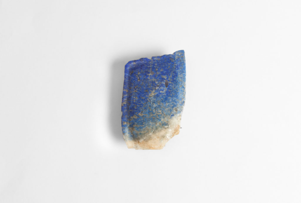 Brooch <em>Schild</em> [shield], 2019. Lapis lazuli, gold 585, 8 cm × 2 cm × 5,6 cm.