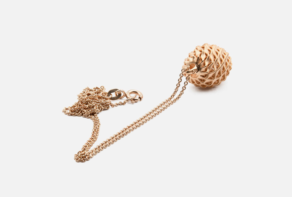 <em>Neta</em> pendant. Rose gold 750.