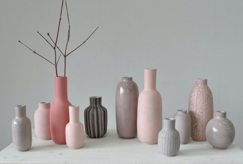 Stoneware vases by Christine Hitzblech. © C. Hitzblech.