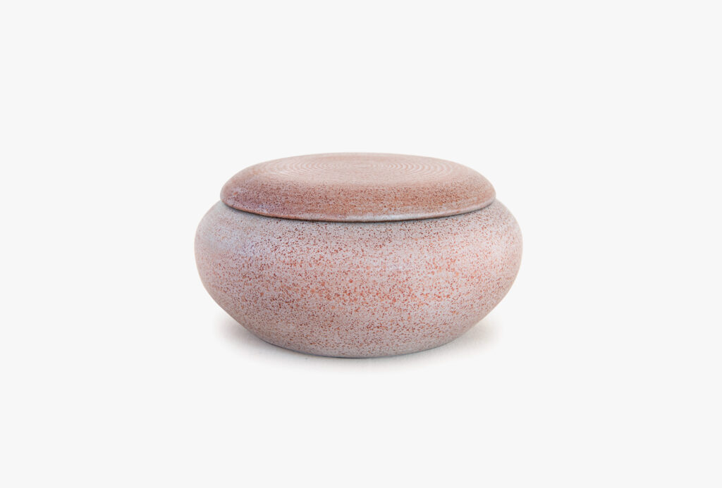 Box, 2017. Stoneware clay, Spanish ochre, matte chrome-pink glaze, H 7.7 cm.
